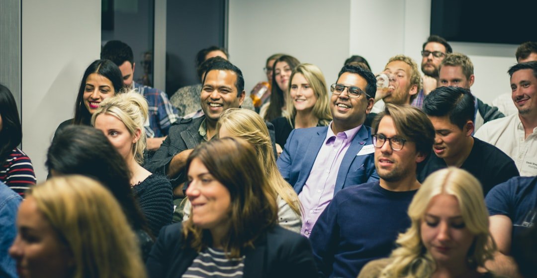 How Do You Manage AI-Related Organizational Change? 4 AI organizational change management