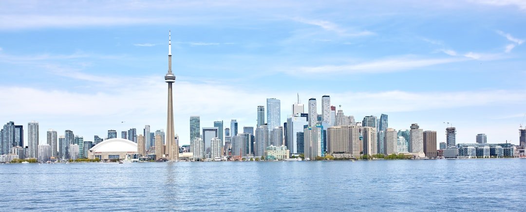 How Do You Expand a Business Into Another Canadian Province? 2 Canadian city market evaluated for provincial business expansion