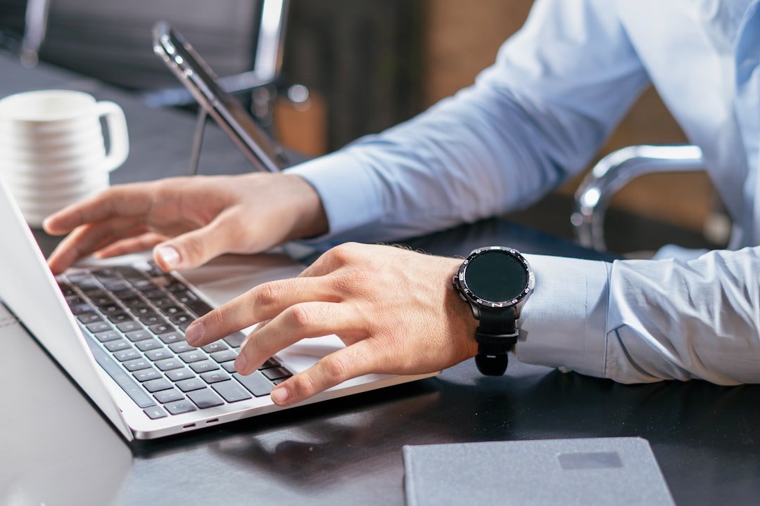 How Should Employees Use Generative AI? 2 employee use of generative AI