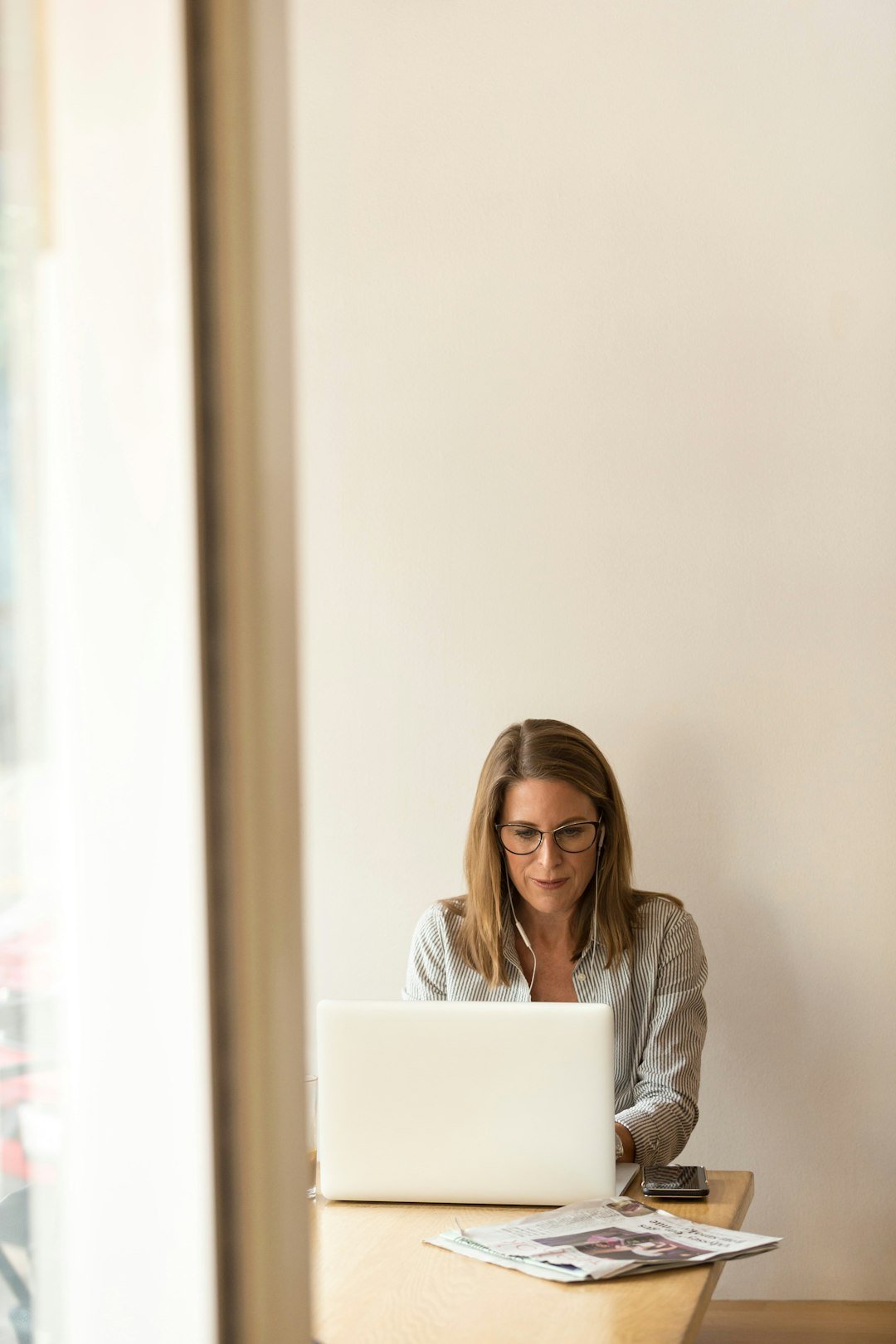How Should Employees Use Generative AI? 1 employee use of generative AI