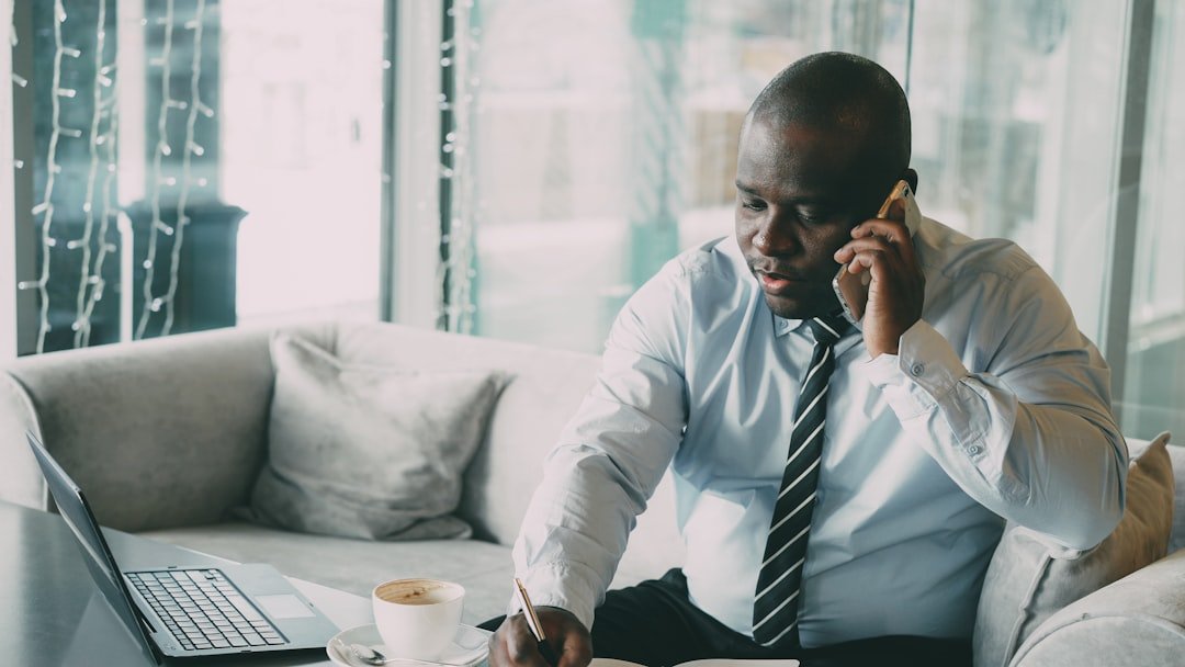 How Does AI Change Leadership? 1 how AI changes leadership