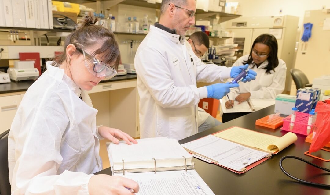 How Do You Build a Continuous Improvement Culture? 1 Laboratory team collaborating in a continuous improvement culture