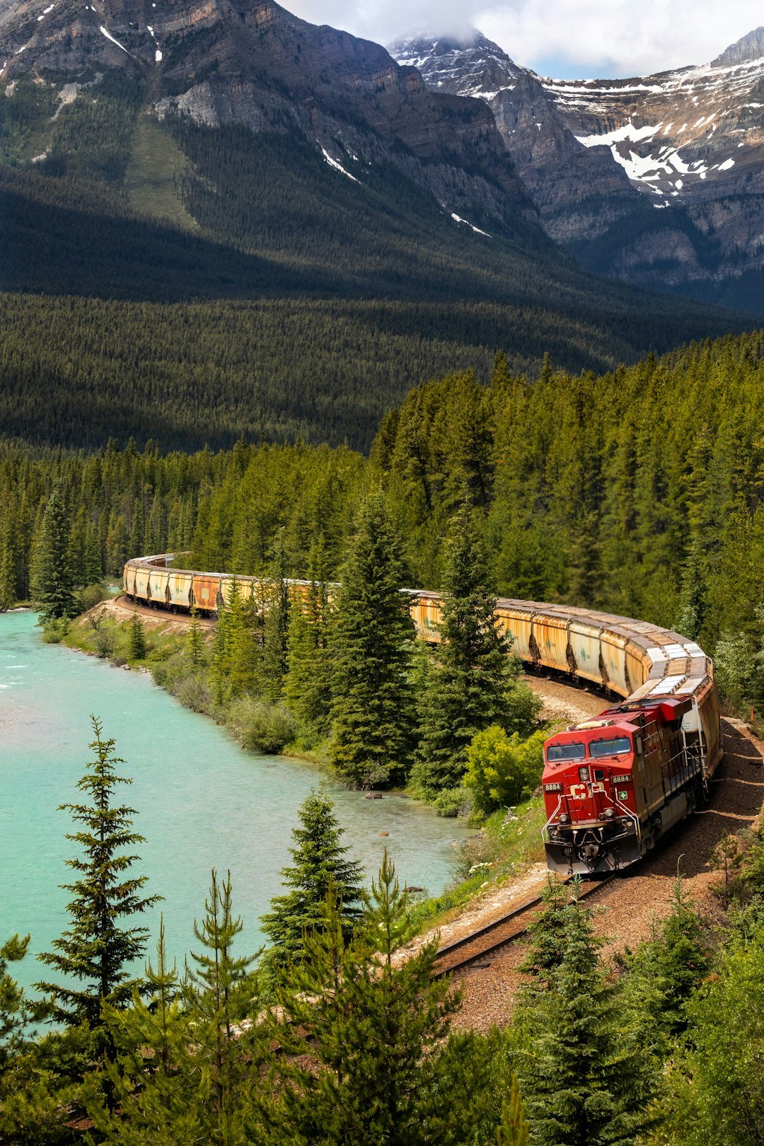 What Business Risks Should Canadian Executives Monitor? 1 business risks