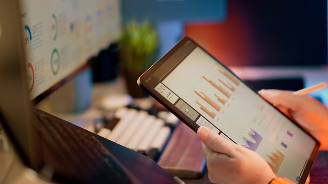 How Do You Build an Executive Performance Dashboard? 1 executive performance dashboard displayed on a tablet