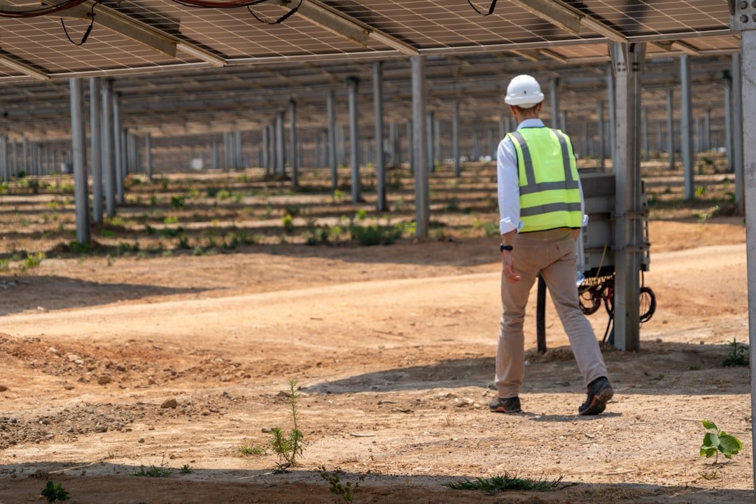 How Do You Build an Executive Performance Dashboard? 4 greenhouse manager checking production performance