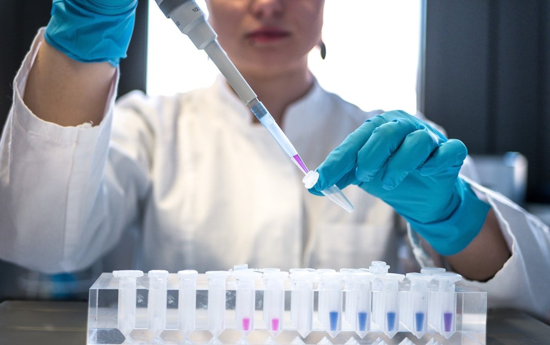 What Is the Difference Between a KPI and a Metric? 1 KPI and metric quality measurement in a laboratory