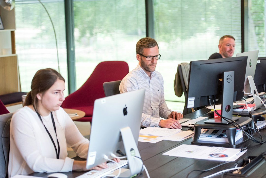 What Should Effective Customer Service Training Include? 1 what should effective customer service training include